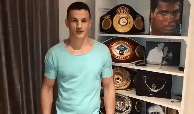 Robin Krasniqi uron kosovarët për Pavarësi