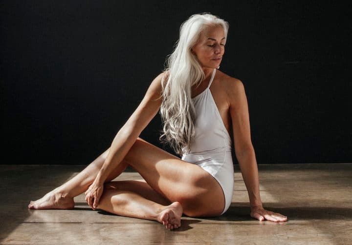 Modelja 60 vjeçare që lë prapa gjithë modelet tjera (FOTO)