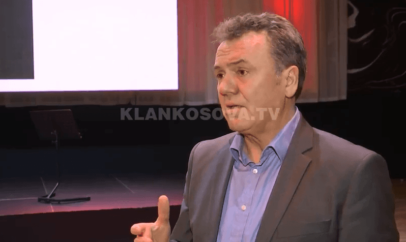 Ilir Shaqiri promovon librin “Adem Jashari” (VIDEO)