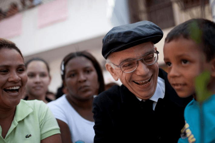 Vdes krijuesi i orkestrës venezueliane El Sistema (VIDEO)