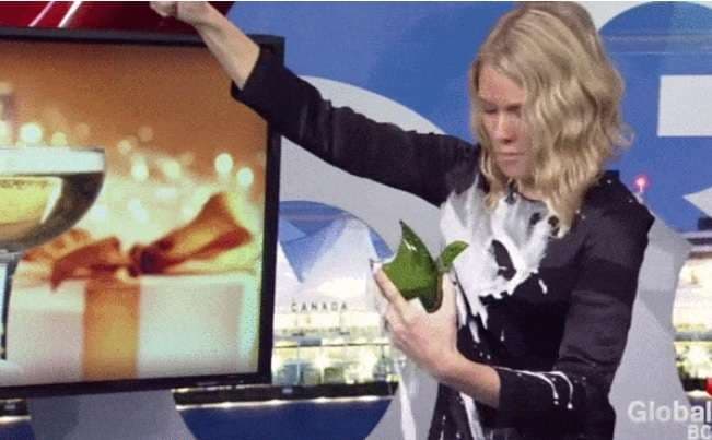Ngjarjet qesharake gjatë transmetimeve live në TV (FOTO+VIDEO)