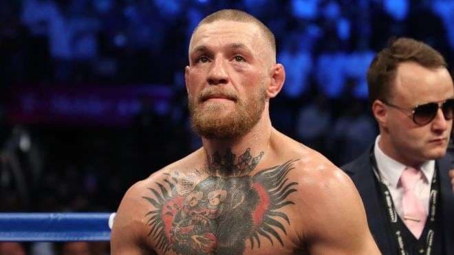 McGregor dorëzohet në polici pas ngjarjeve të djeshme në Brooklyn (VIDEO)