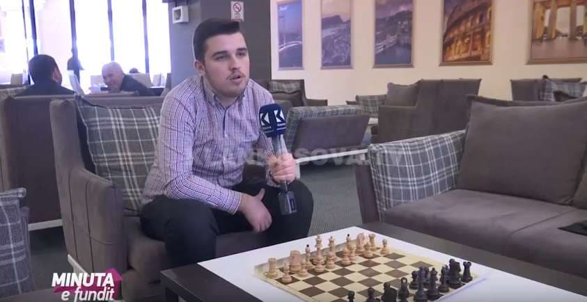 Nderim Saraçi merr titullin "Mjeshtër Ndërkombëtar i Shahut" (VIDEO)