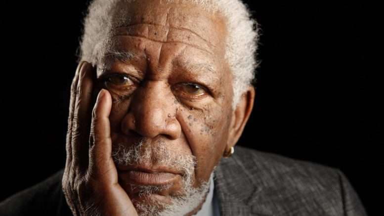 Aktori Morgan Freeman kërkon falje pas akuzave për ngacmim seksual
