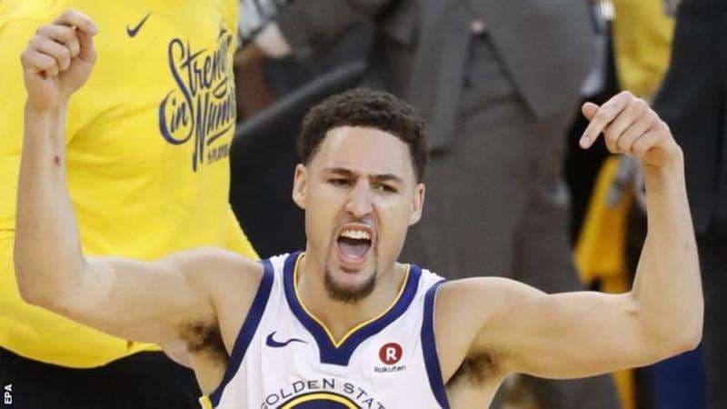 Warriors mposhtin Houston, çojnë rezultatin e finaleve në 3:3