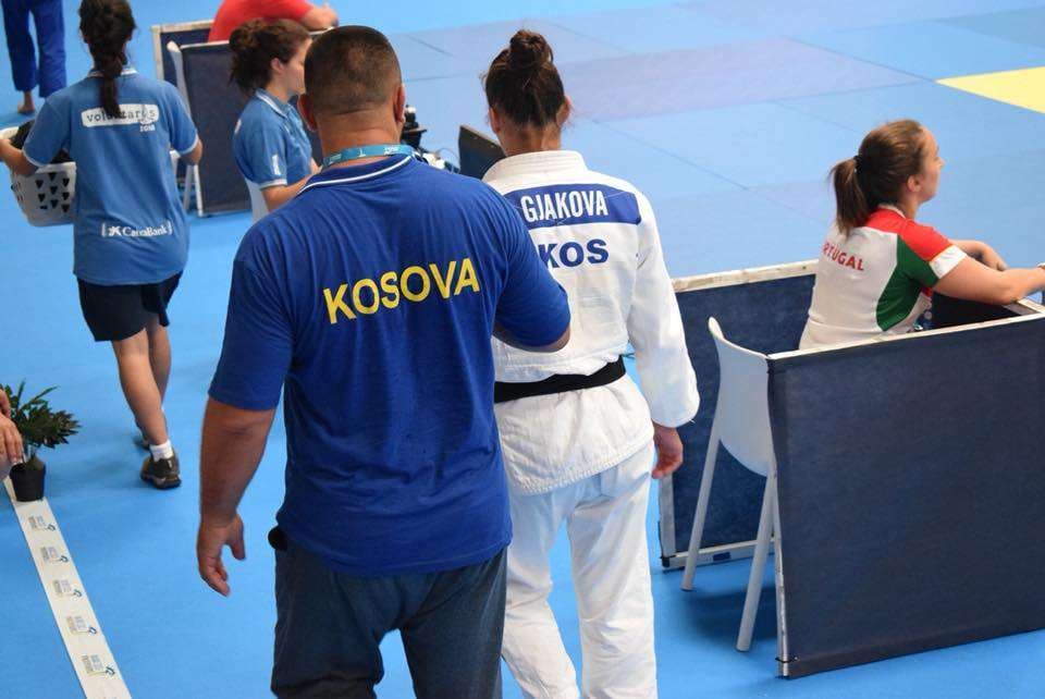 Presidenti Thaçi uron xhudistet kosovare për medaljet e arta