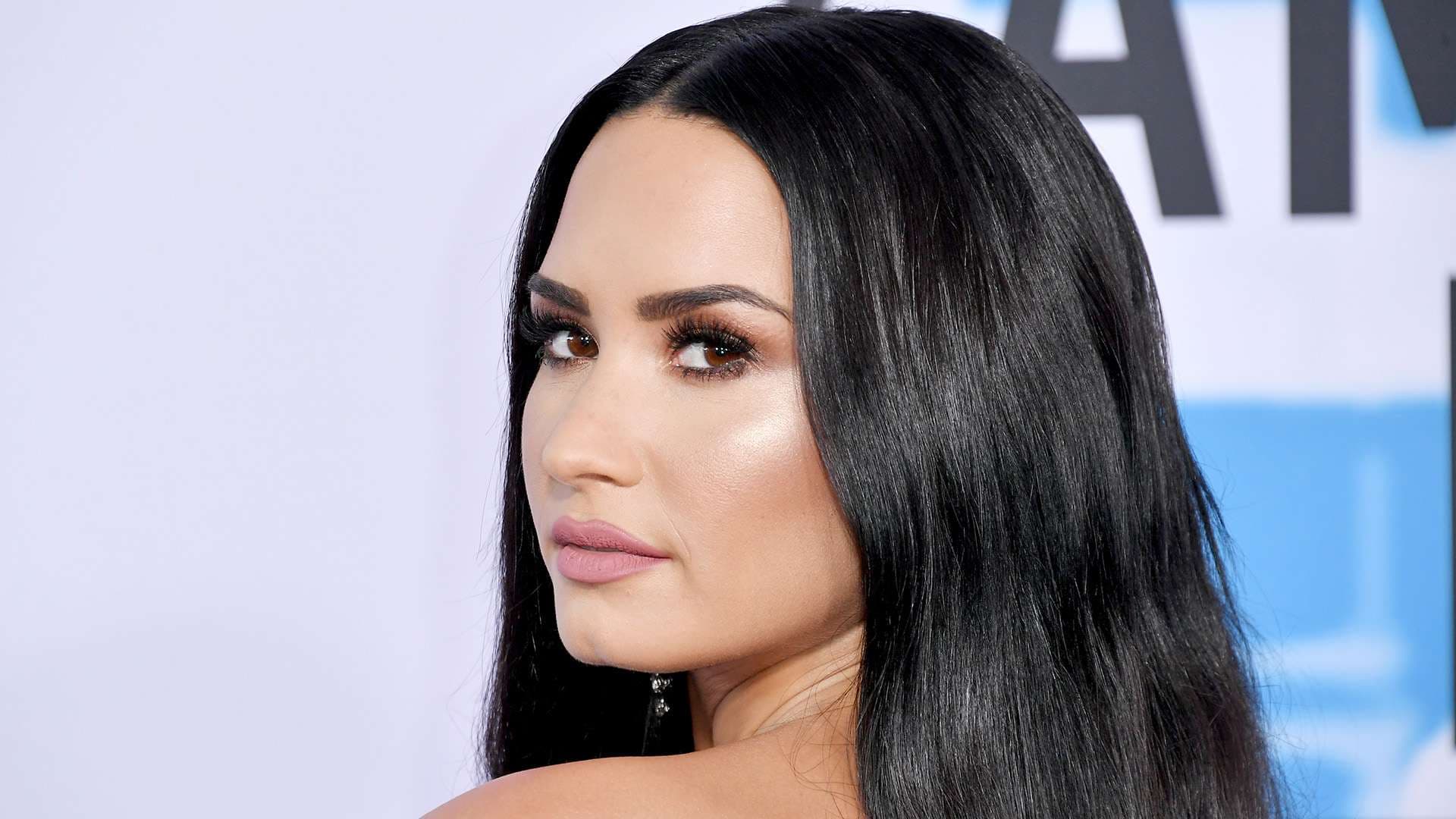 Demi Lovato mbyll llogarinë në Twitter, ja pse