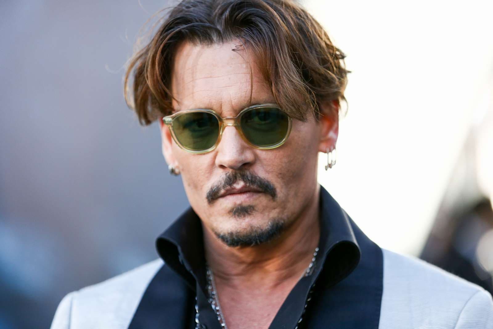 Johnny Deep dërgohet në spital gjatë xhirimeve në Mal të Zi (FOTO)