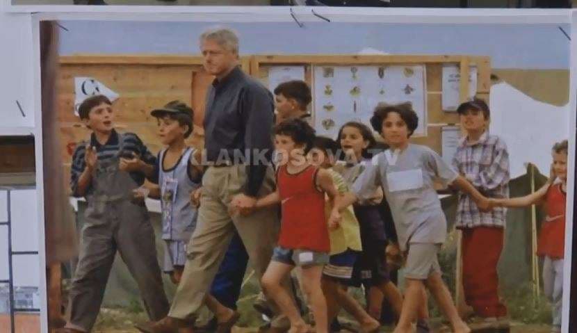 Ekspozitë dedikuar çlirimit të Kosovës (VIDEO)