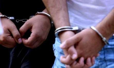 Vodhën para e bizhuteri gjatë muajit janar, arrestohen të dyshuarit