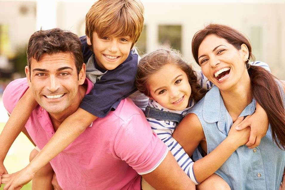 Familja - personat që ndriçojnë zemrën tonë