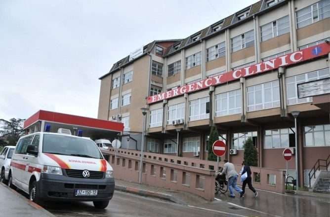 Suspendime të reja në QKUK, doktoresha e Klinikës së Psikiatrisë nuk respekton orarin e punës