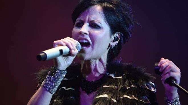 Mësohen arsyet e vdekjes së Dolores O’Riordan (VIDEO)