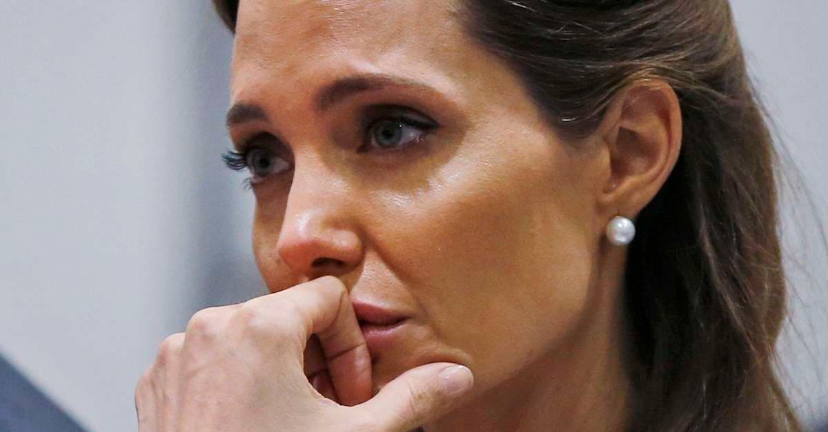 Angelina Jolie tregon letrën që e mori nga një vajzë në Afganistan