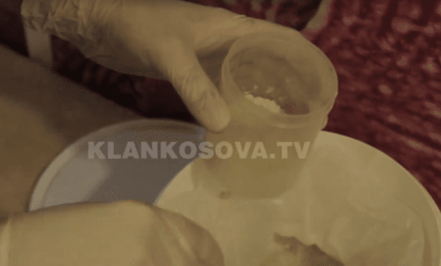 Largimi i celulitit përmes baltës (VIDEO)