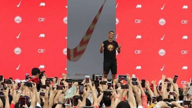 Nike e shqetësuar me akuzat ndaj Ronaldos për përdhunim