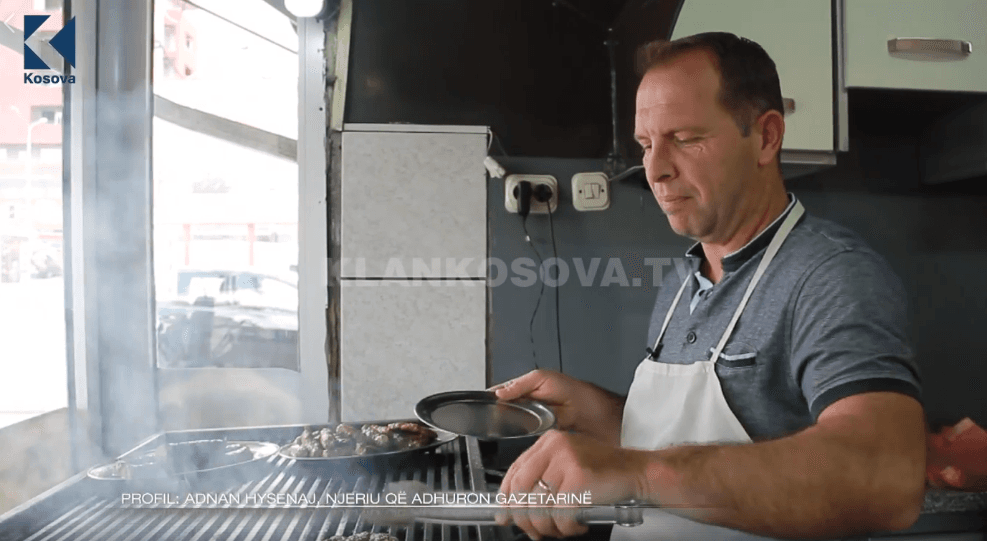 Adnan Nani Hysenaj, njeriu i dashuruar në gazetari por që punon diçka tjetër (VIDEO)
