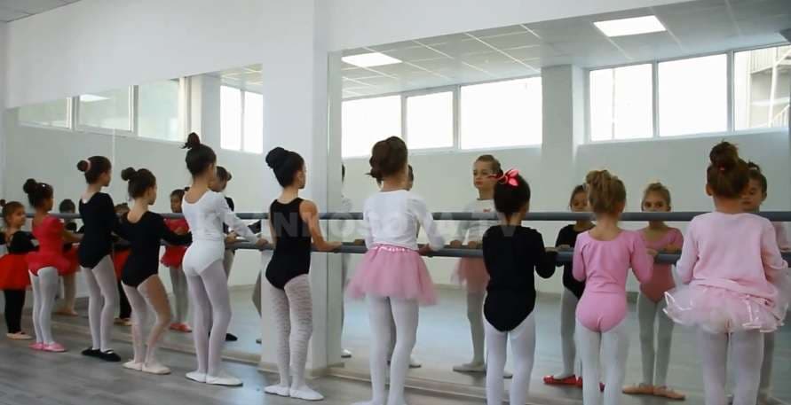 Shkolla e muzikës, artit dhe baletit në Ferizaj (VIDEO)