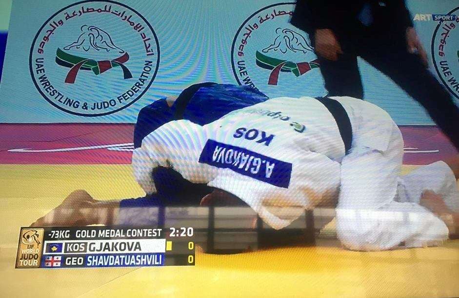 Akil Gjakova i argjendtë në Abu Dhabi