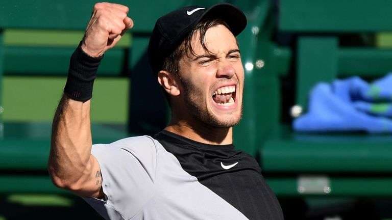 Federer mposhtet në gjysmëfinale nga Coriç