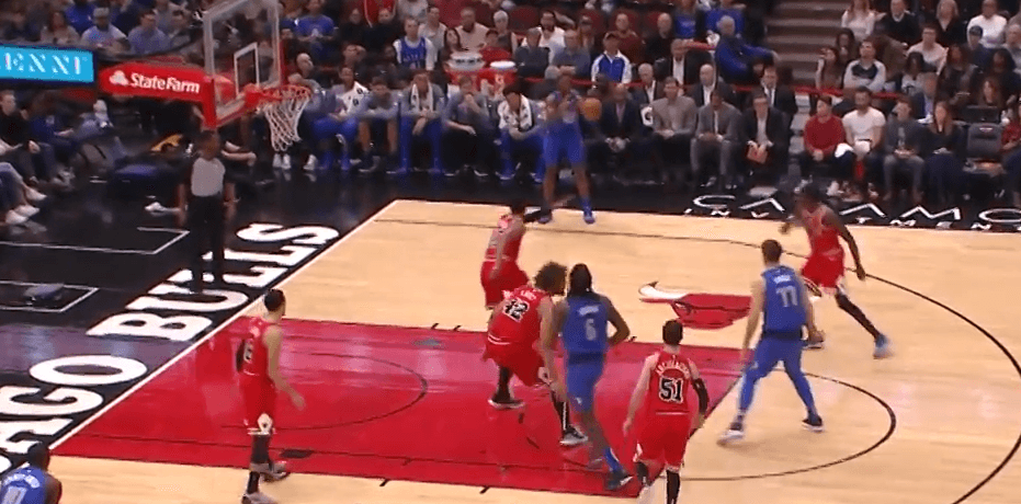 Dallas fitojnë si mysafirë të Chicago-s (VIDEO)