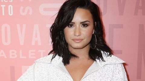 Demi Lovato shënon gjashtë muaj që nga shërimi