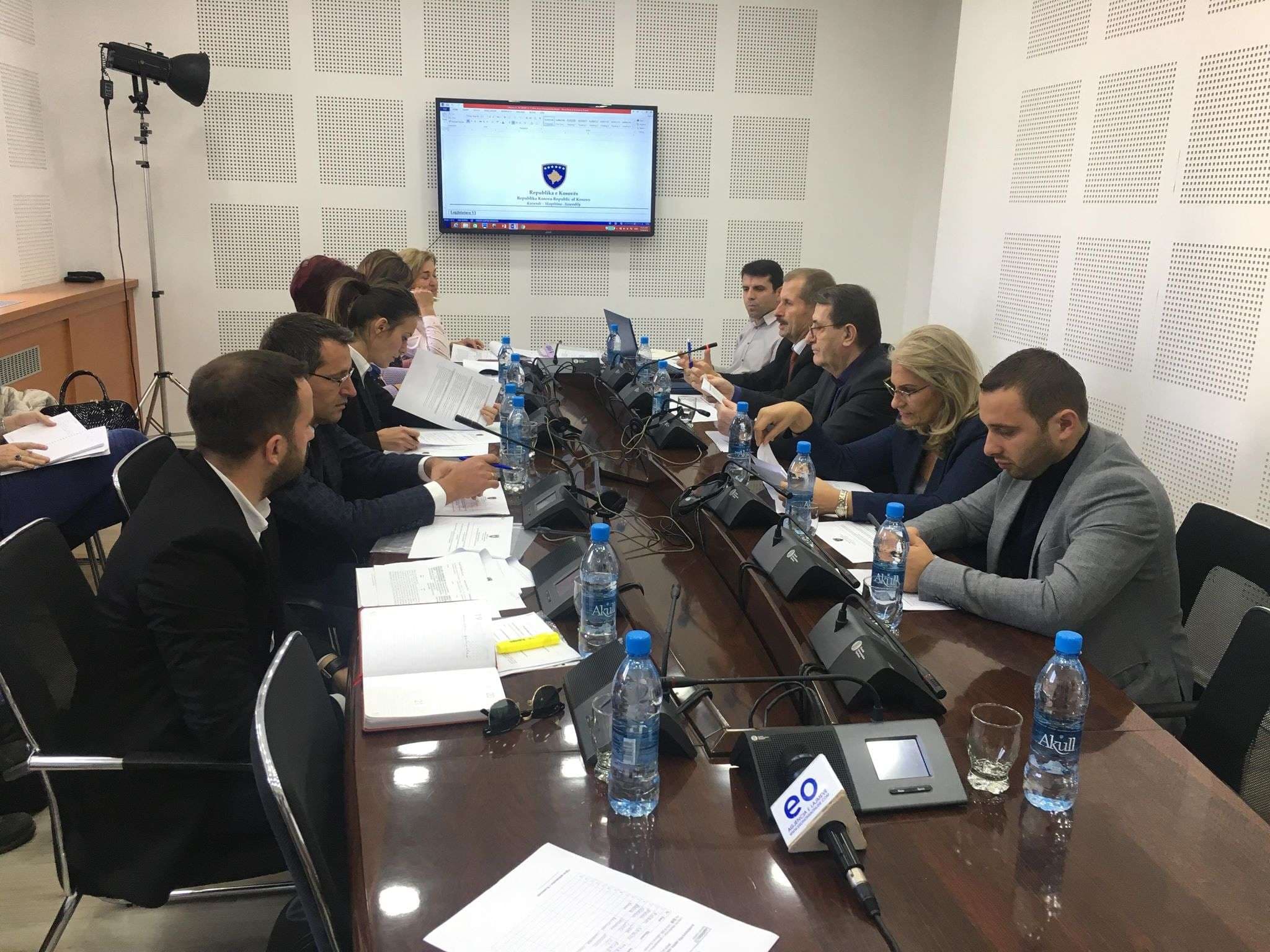 Në komision kalojnë tri projektligje për MKRS-në
