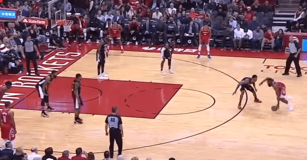 Rockets thyejnë rekord, 26 treshe në një lojë (VIDEO)
