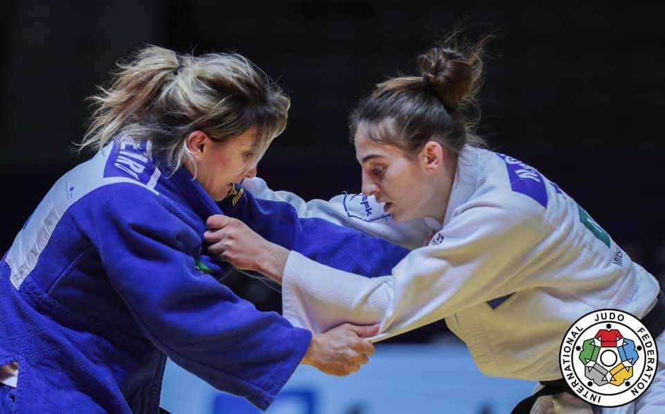 Distria Krasniqi fiton medaljen e artë në Kinë, Nora Gjakova e argjendtë