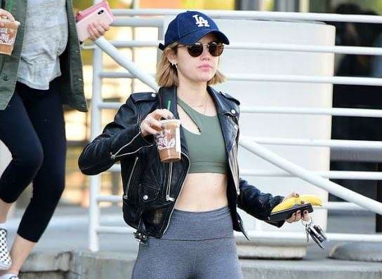 Lucy Hale duket e mrekullueshme edhe në palestër