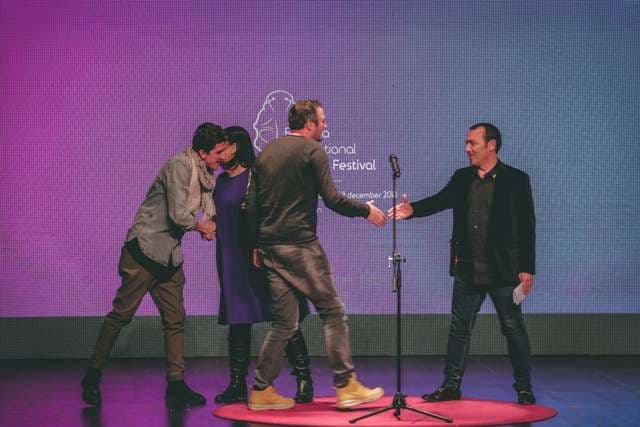 Ylber Bardhi dhe Adrian Morina, fitojnë çmimin kryesor në festivalin e vetëm të teatrove