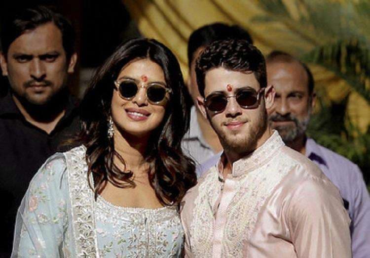 Dalin fotografitë e dasmës së Nick Jonas me Priyanka Chopra