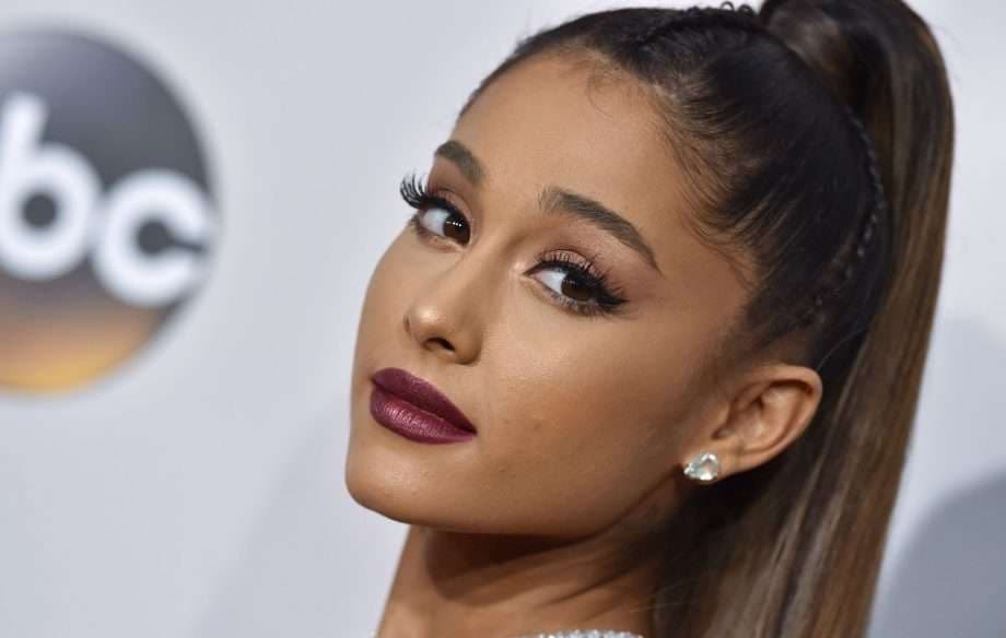 Dalin prapaskenat e “thank u, next” nga Ariana Grande (VIDEO)