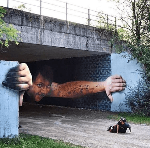 Fotografi nga arti rrugor që ju lënë pa fjalë