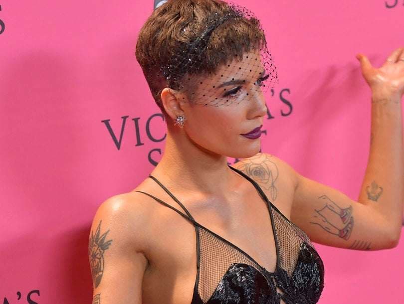 Halsey kritikon Victoria's Sercret