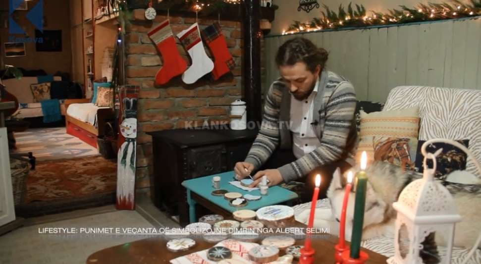 Punimet e veçanta të Albert Selimit që simbolizojnë dimrin dhe festat (VIDEO)