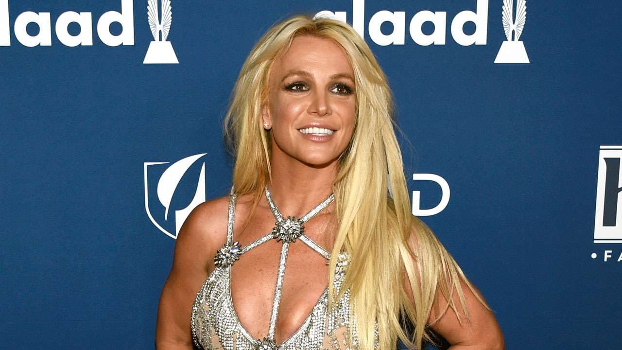 Britney Spears në Karaibe me nënën (VIDEO)