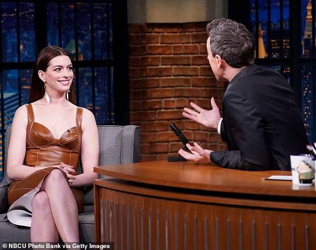 Anne Hathway tregon se djali i saj pëlqen Camila Alvesin