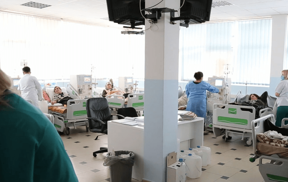 Spitali i Ferizajt pajiset me 20 shtretër të rinj