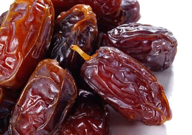 Përmirësoni shëndetin e kockave duke ngrënë hurma