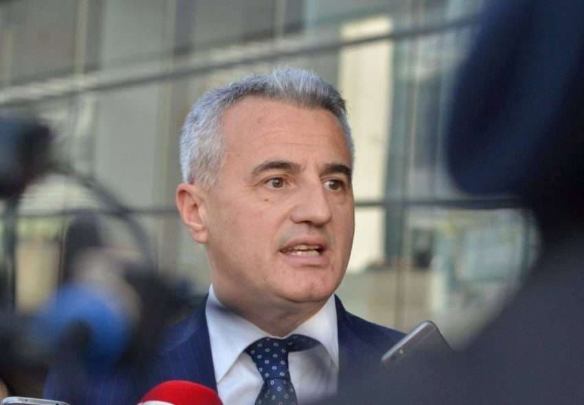 Avokati Koci: Marrëdhënia seksuale me personin nën moshën 16 vjeç është dhunim