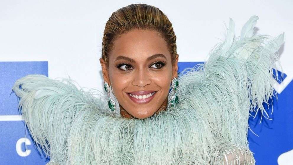 Beyonce këndoi në festën e ditëlindjes së Diana Ross (VIDEO)