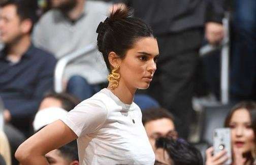 Kendall Jenner mbështetë të dashurin e saj