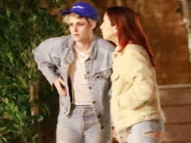 Kristen Stewart shihet me të dashurën