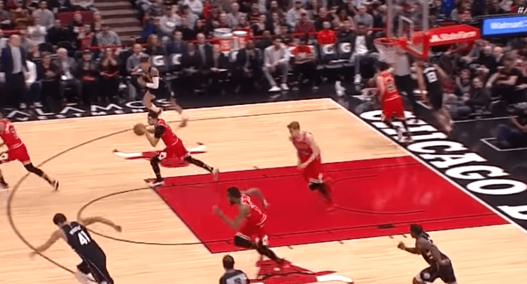 Bucks vazhdojnë me fitore (VIDEO)