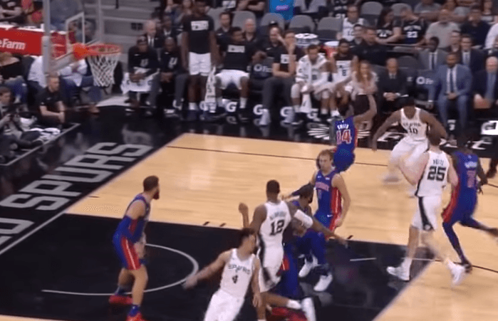 Spurs triumfojnë ndaj Pistons (VIDEO)