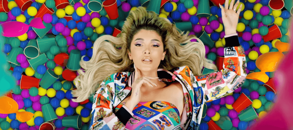 Era Istrefi publikon këngën e re (VIDEO)