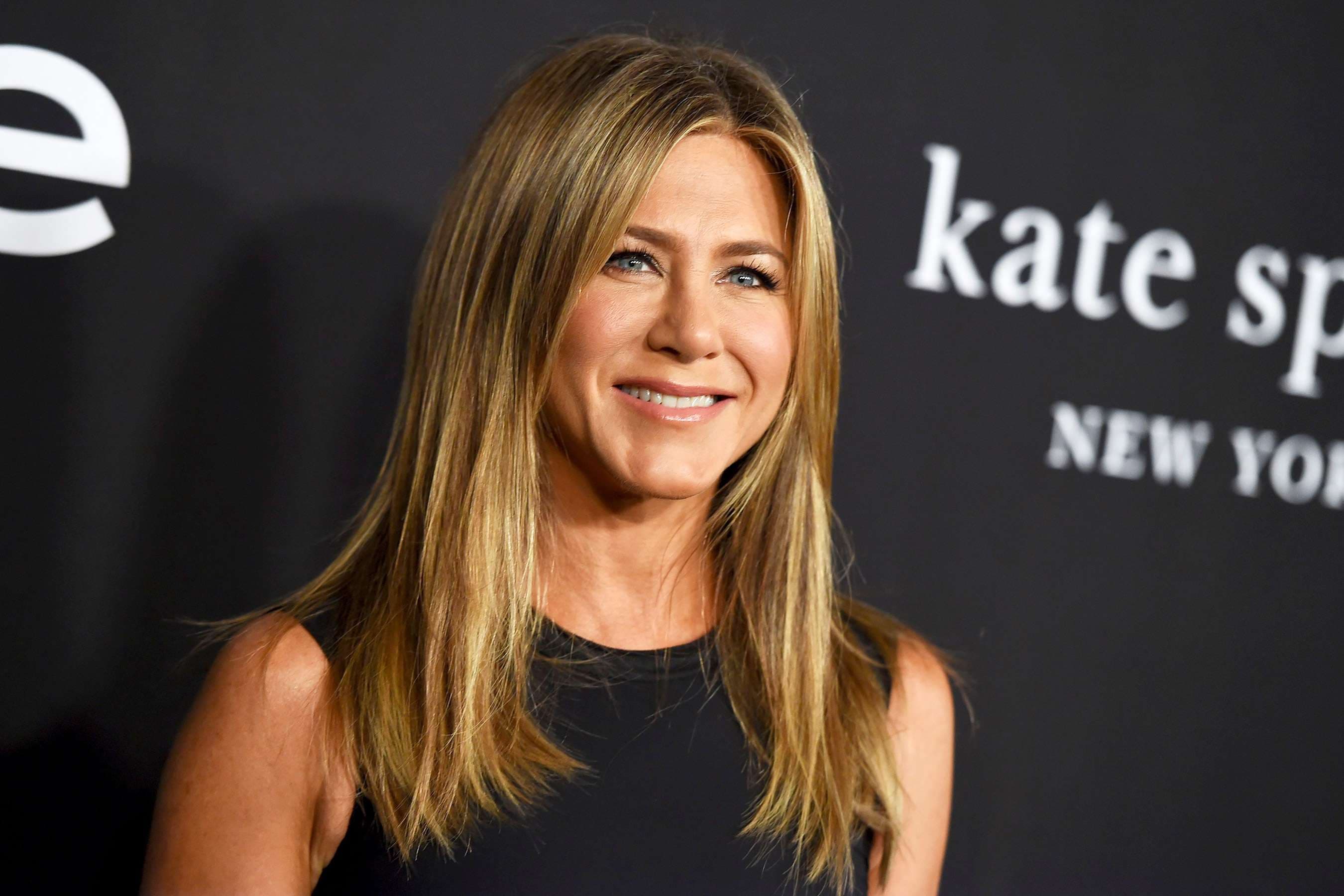 Shoku e uron në mënyrë të veçantë Jennifer Aniston (FOTO)