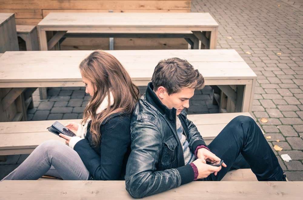 Këshilla për çiftet që e kanë gjetur dashurinë e jetës online
