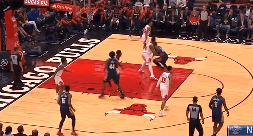 Pelikanët ikin me fitore nga Chicago (VIDEO)